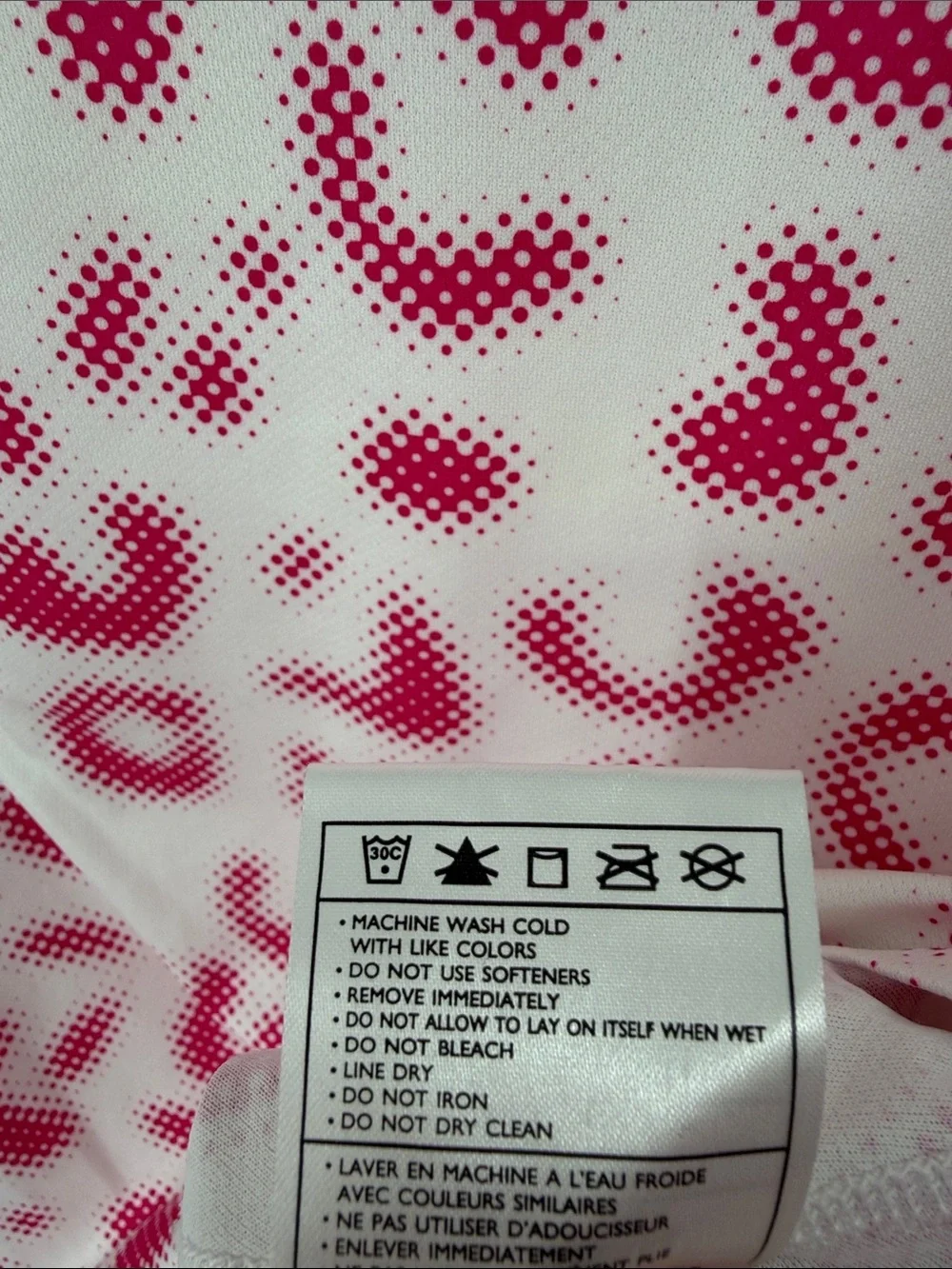 Nike Fit Dry Women’s Athletic Shirt White Pink Cheetah Print Size Medium (8-10)